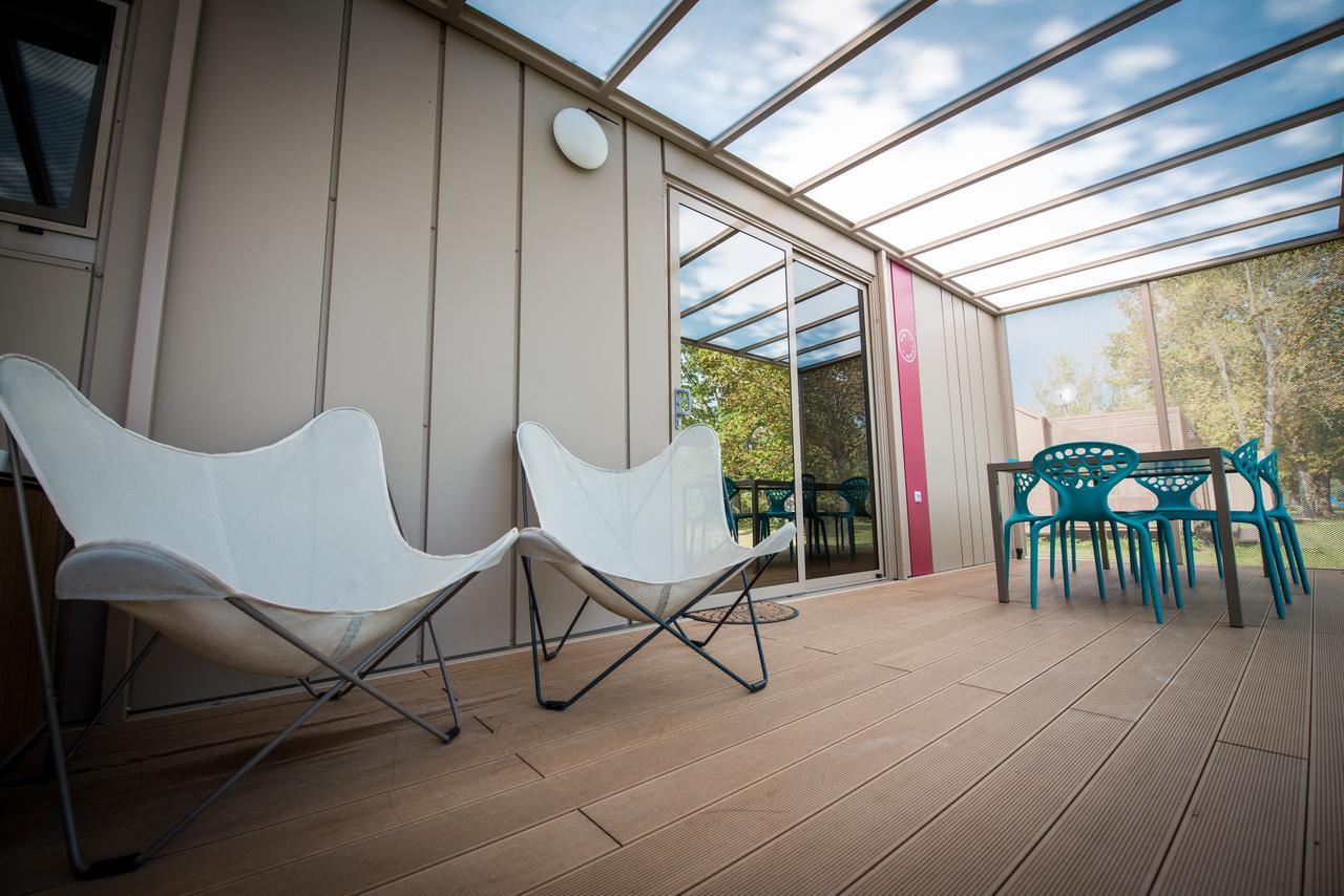 Big Berry Luxury Lifestyle Resort Metlika Eksteriør billede
