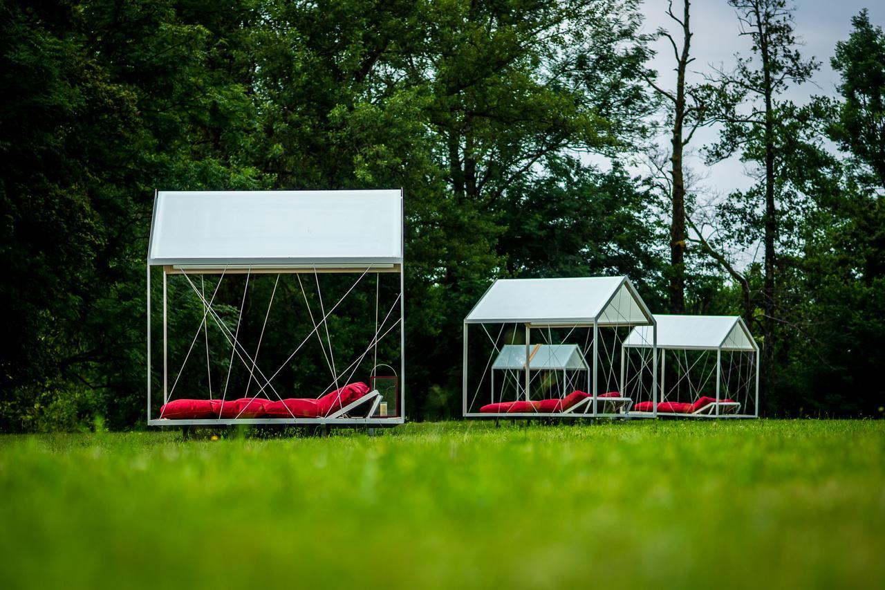 Big Berry Luxury Lifestyle Resort Metlika Eksteriør billede